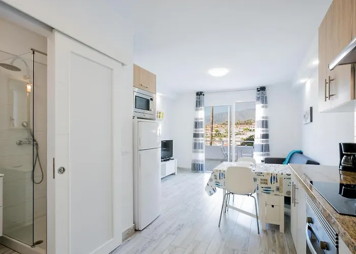 Апартаменти 480 A Island Village With Terrace View And Wifi *